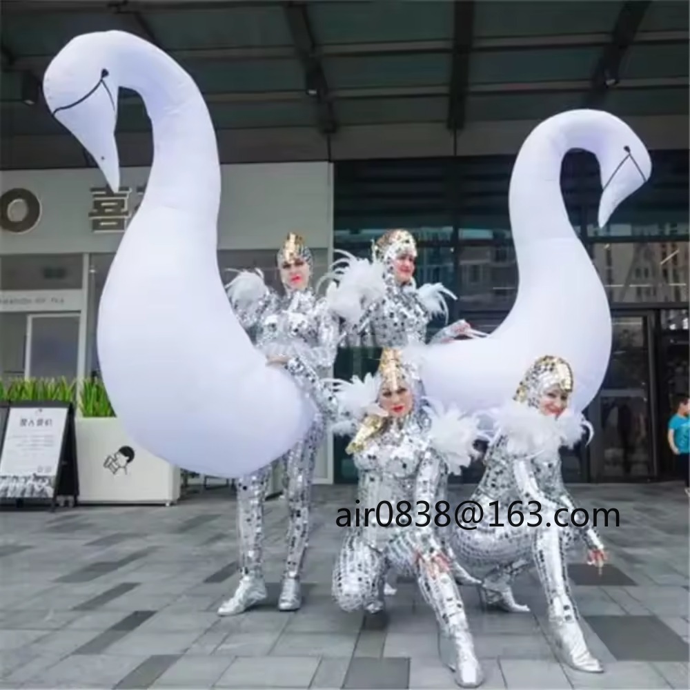 Tragbares aufblasbares Schwane – Decor Lighting The Parade Bewertung und Preis
